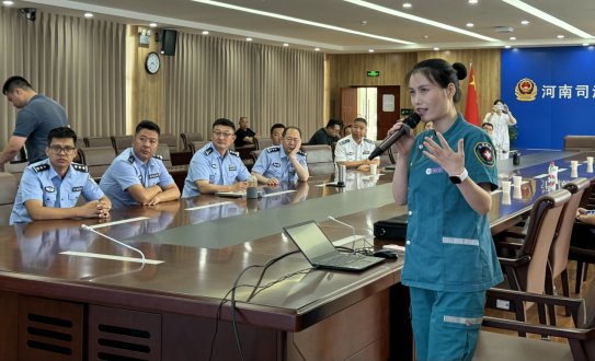 深入浅出地讲解了心肺复苏的黄金救援时