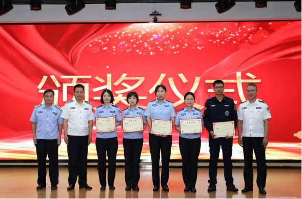 充分结合司法行政行业特色和自身专业特